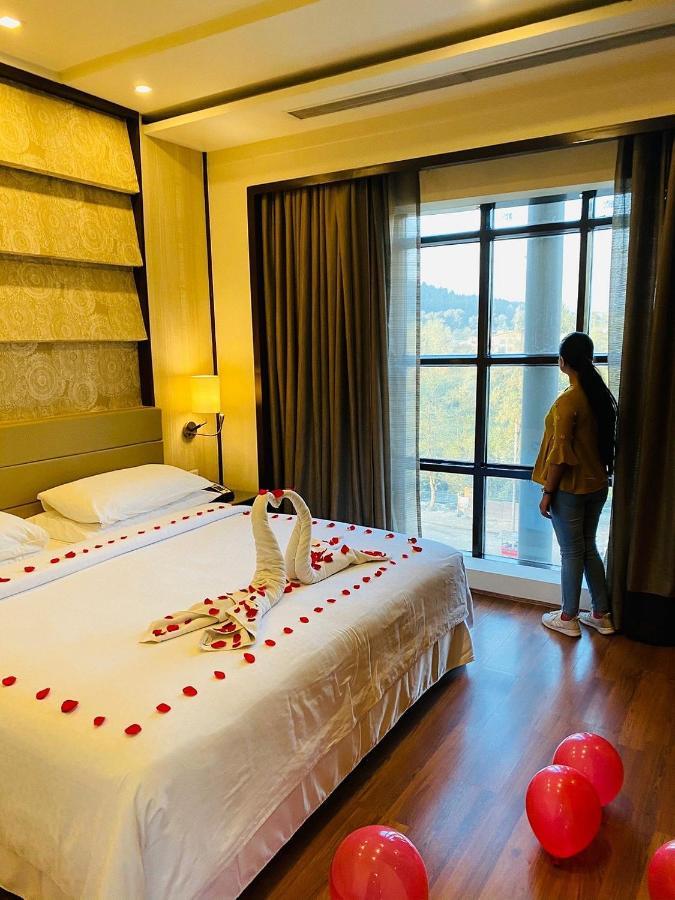Four Points By Sheraton Srinagar מראה חיצוני תמונה